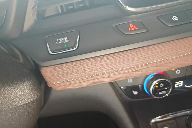 Used Buick GL6 2019 18T 6-Seater Connected Luxury Version China VI Standard Vehicle Key