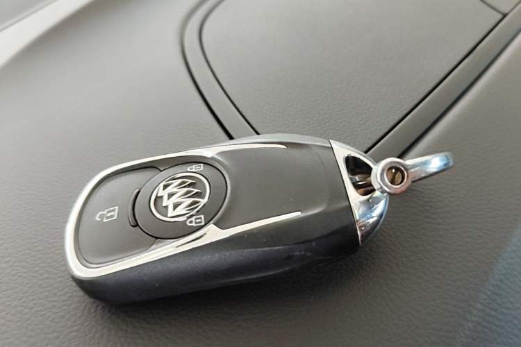 Used Buick GL6 2019 18T 6-Seater Connected Luxury Version China VI Standard Vehicle Key