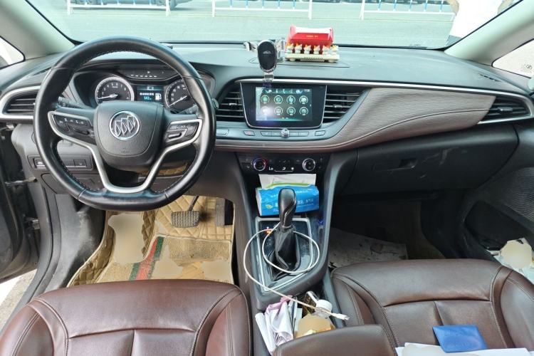 Used Buick GL6 2019 18T 6-Seater Connected Luxury Version China V Standard Center Console