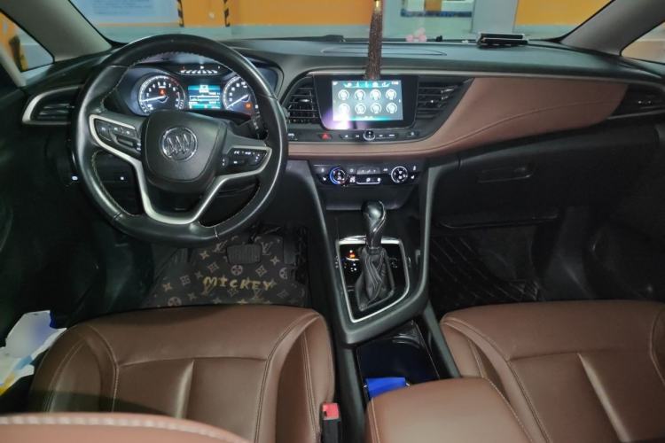 Used Buick GL6 2019 18T 6-Seater Connected Luxury Version China VI Standard Center Console