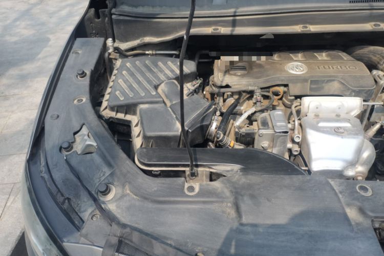 Used Buick GL6 2019 18T 6-Seater Connected Luxury Version China VI Standard Engine Bay Right