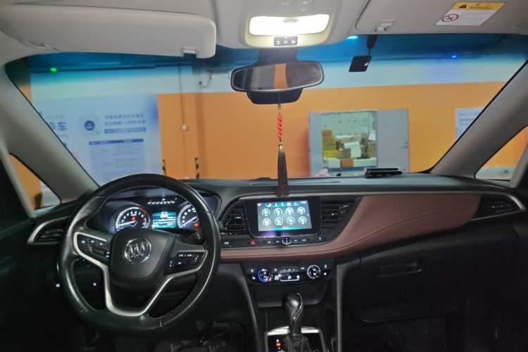 Used Buick GL6 2019 18T 6-Seater Connected Luxury Version China VI Standard Headliner