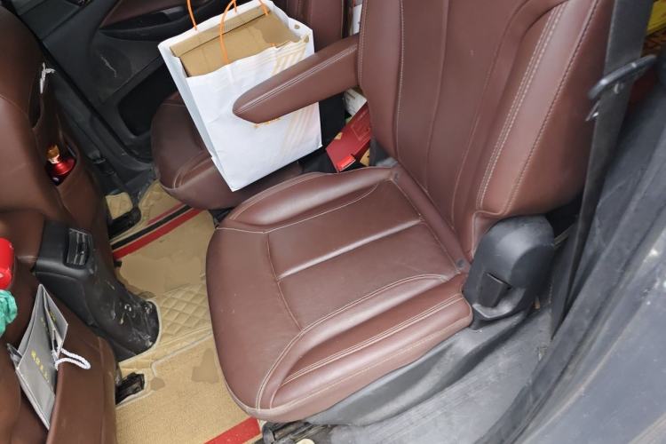 Used Buick GL6 2019 18T 6-Seater Connected Luxury Version China V Standard Left Rear Seat