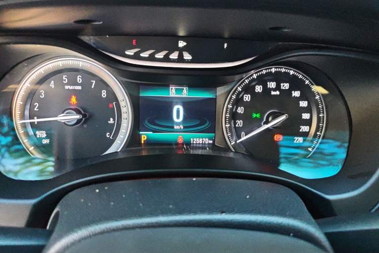 Used Buick GL6 2019 18T 6-Seater Connected Luxury Version China V Standard Odometer Close Up