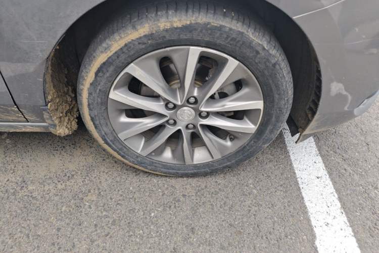 Used Buick GL6 2019 18T 6-Seater Connected Luxury Version China V Standard Right Front Wheel Hub