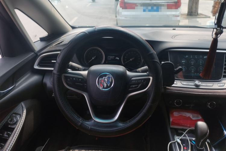 Used Buick GL6 2019 18T 6-Seater Connected Luxury Version China VI Standard Steering Wheel