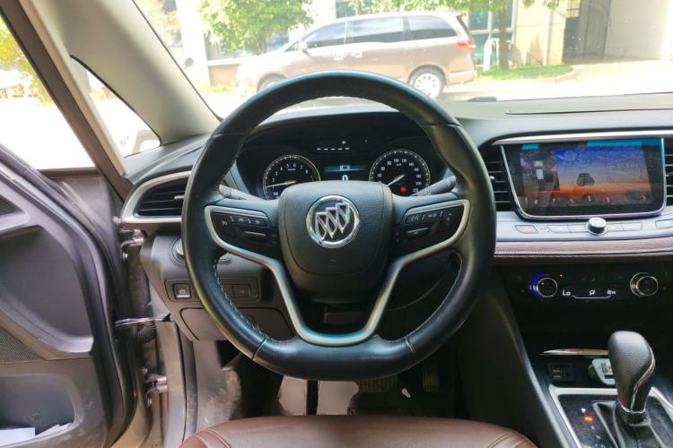 Used Buick GL6 2019 18T 6-Seater Connected Luxury Version China V Standard Steering Wheel