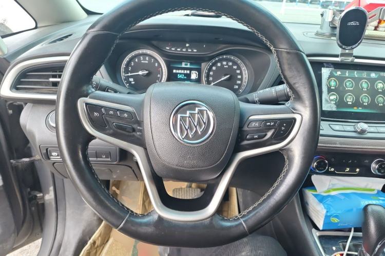 Used Buick GL6 2019 18T 6-Seater Connected Luxury Version China V Standard Steering Wheel