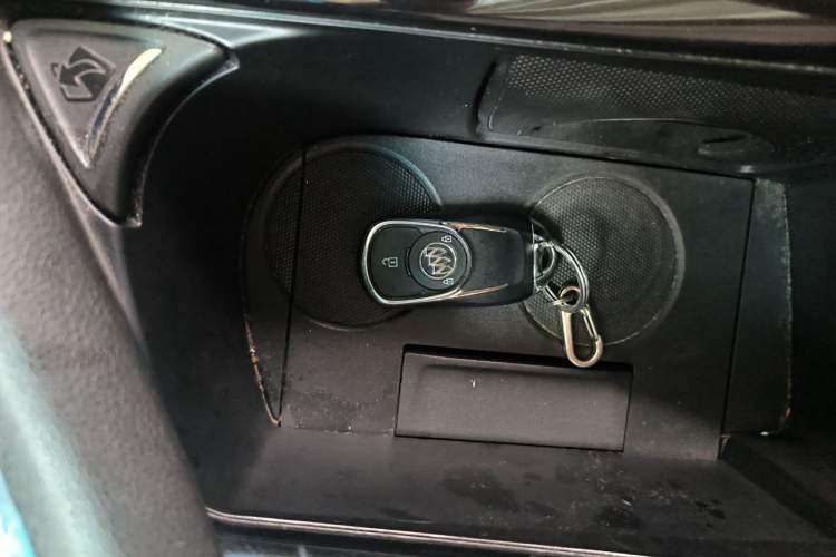 Used Buick GL6 2019 18T 6-Seater Connected Luxury Version China VI Standard Vehicle Key