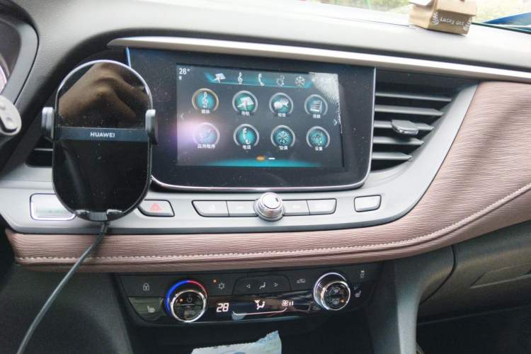 Used Buick GL6 2019 18T 6-Seater Connected Luxury Version China VI Standard Audio And AC Panel