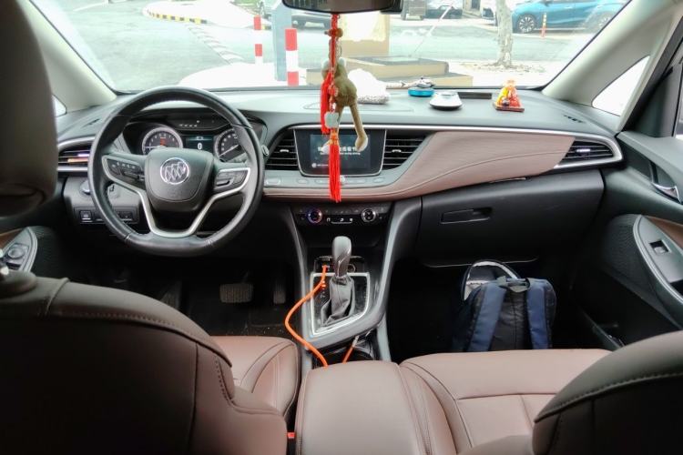 Used Buick GL6 2019 18T 6-Seater Connected Luxury Version China VI Standard Center Console