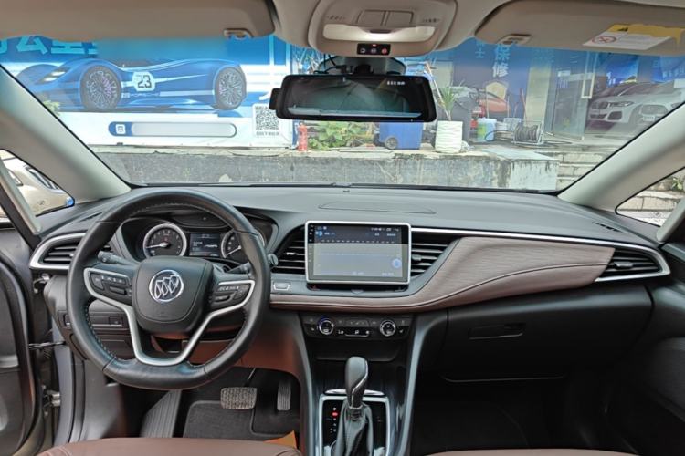 Used Buick GL6 2019 18T 6-Seater Connected Luxury Version China VI Standard Center Console