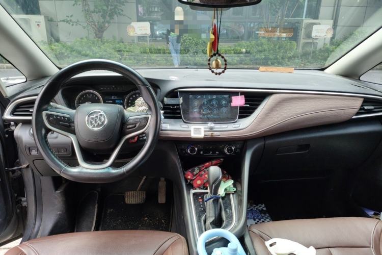Used Buick GL6 2019 18T 6-Seater Connected Luxury Version China VI Standard Center Console