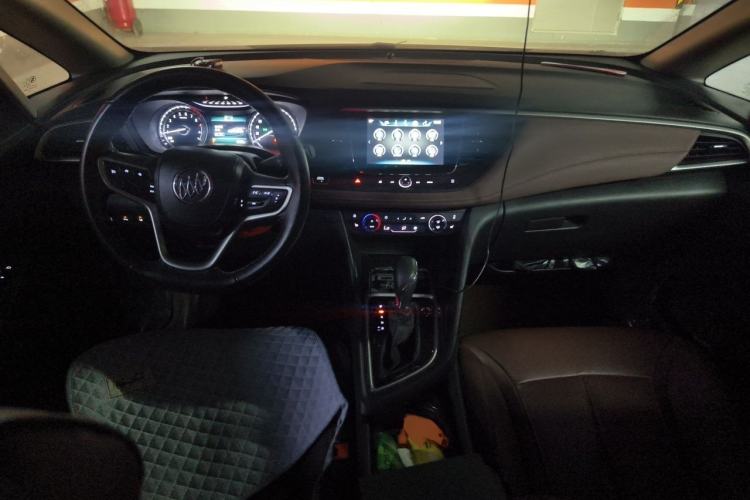 Used Buick GL6 2019 18T 6-Seater Connected Luxury Version China V Standard Center Console