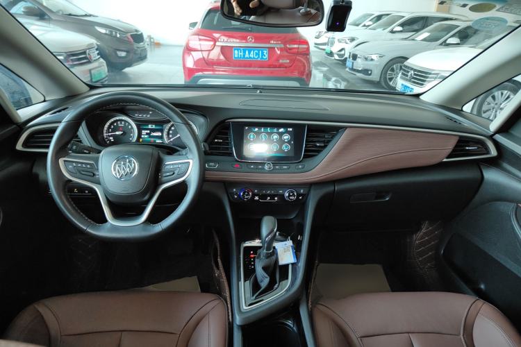 Used Buick GL6 2019 18T 6-Seater Connected Luxury Version China VI Standard Center Console