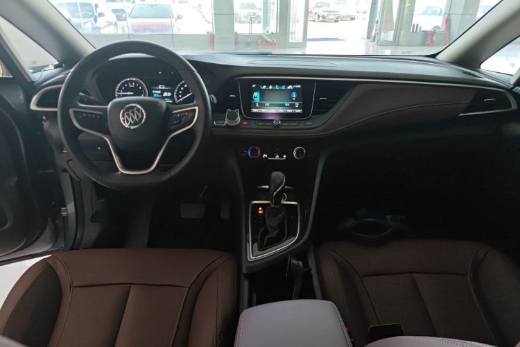 Used Buick GL6 2019 18T 6-Seater Connected Luxury Version China VI Standard Center Console