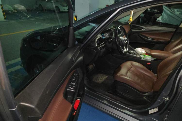 Used Buick GL6 2019 18T 6-Seater Connected Luxury Version China V Standard Driver Seat