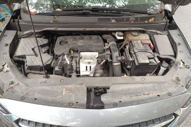 Used Buick GL6 2019 18T 6-Seater Connected Luxury Version China V Standard Engine Bay