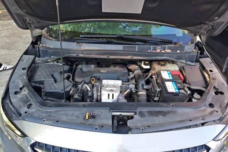 Used Buick GL6 2019 18T 6-Seater Connected Luxury Version China V Standard Engine Bay