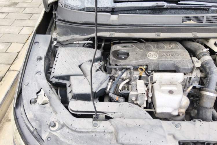Used Buick GL6 2019 18T 6-Seater Connected Luxury Version China VI Standard Engine Bay Right