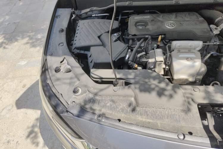 Used Buick GL6 2019 18T 6-Seater Connected Luxury Version China V Standard Engine Bay Right