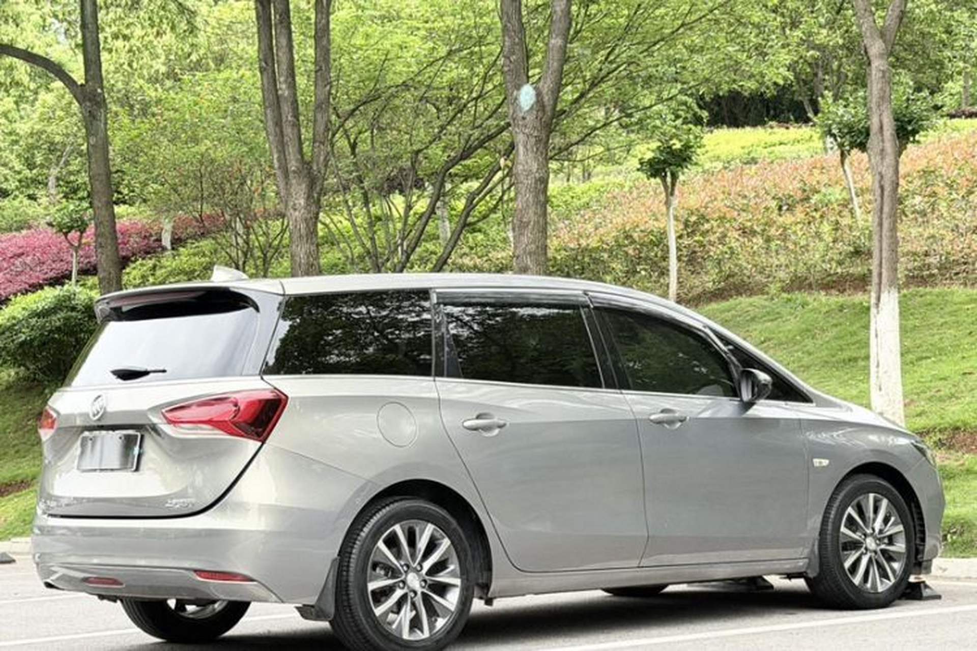 Used Buick GL6 2019 18T 6-Seater Connected Luxury Version China V Standard Exterior 5