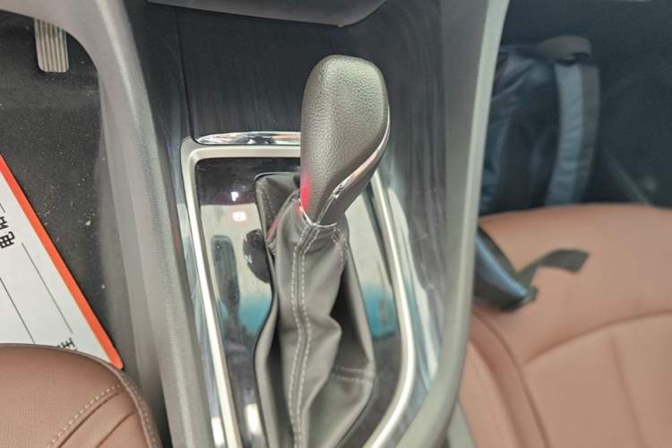 Used Buick GL6 2019 18T 6-Seater Connected Luxury Version China VI Standard Gear Lever