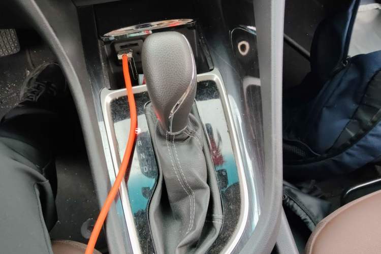 Used Buick GL6 2019 18T 6-Seater Connected Luxury Version China VI Standard Gear Lever