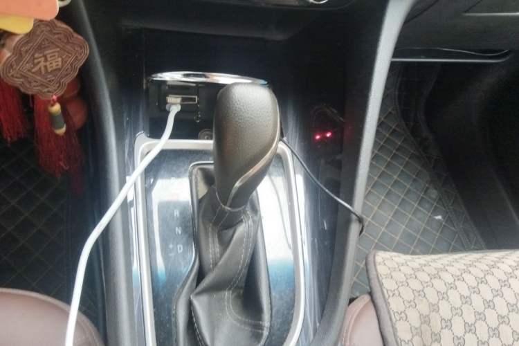 Used Buick GL6 2019 18T 6-Seater Connected Luxury Version China VI Standard Gear Lever