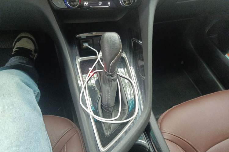 Used Buick GL6 2019 18T 6-Seater Connected Luxury Version China V Standard Gear Lever