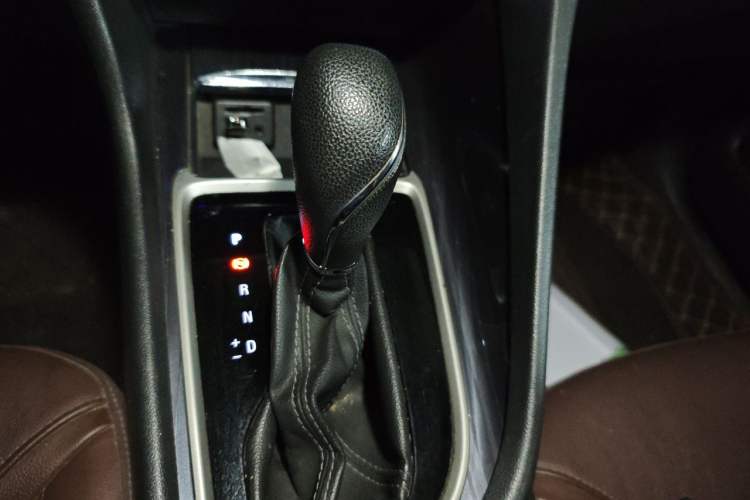 Used Buick GL6 2019 18T 6-Seater Connected Luxury Version China V Standard Gear Lever