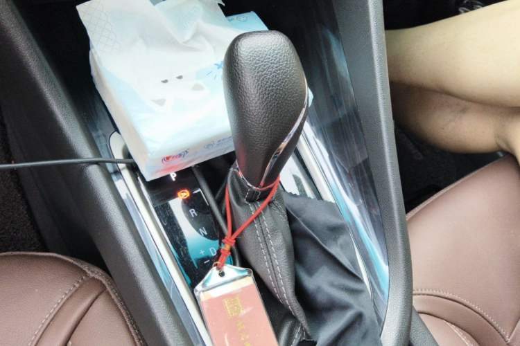 Used Buick GL6 2019 18T 6-Seater Connected Luxury Version China VI Standard Gear Lever