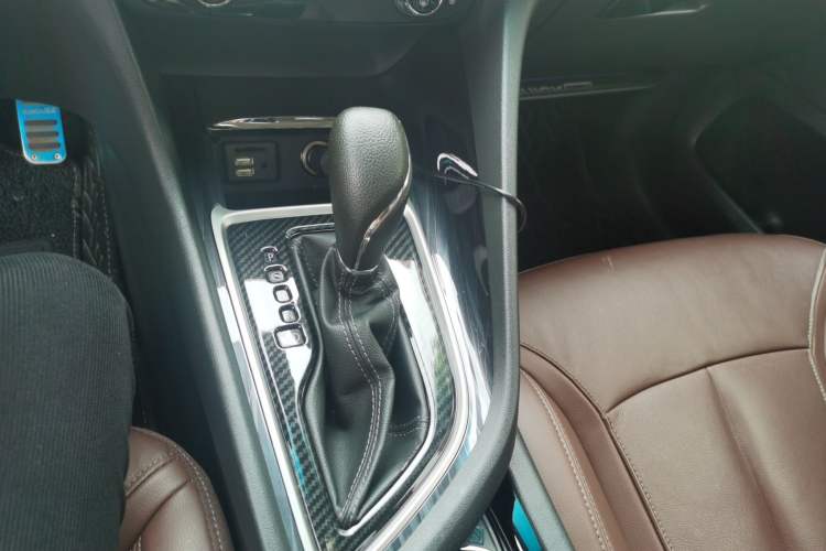 Used Buick GL6 2019 18T 5-Seater Connected Luxury Version China V Standard Gear Lever
