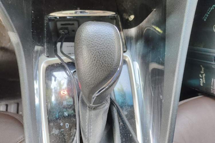Used Buick GL6 2019 18T 6-Seater Connected Luxury Version China V Standard Gear Lever