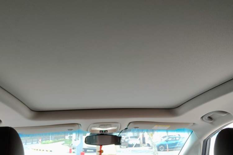 Used Buick GL6 2019 18T 6-Seater Connected Luxury Version China VI Standard Headliner