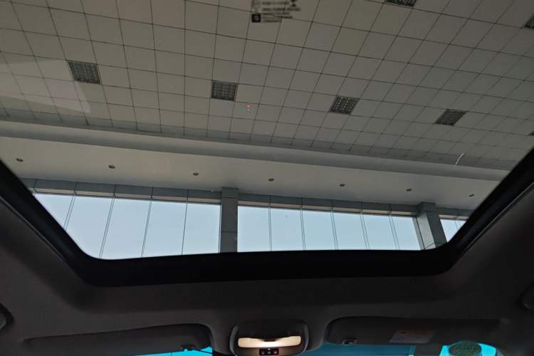 Used Buick GL6 2019 18T 6-Seater Connected Luxury Version China VI Standard Headliner