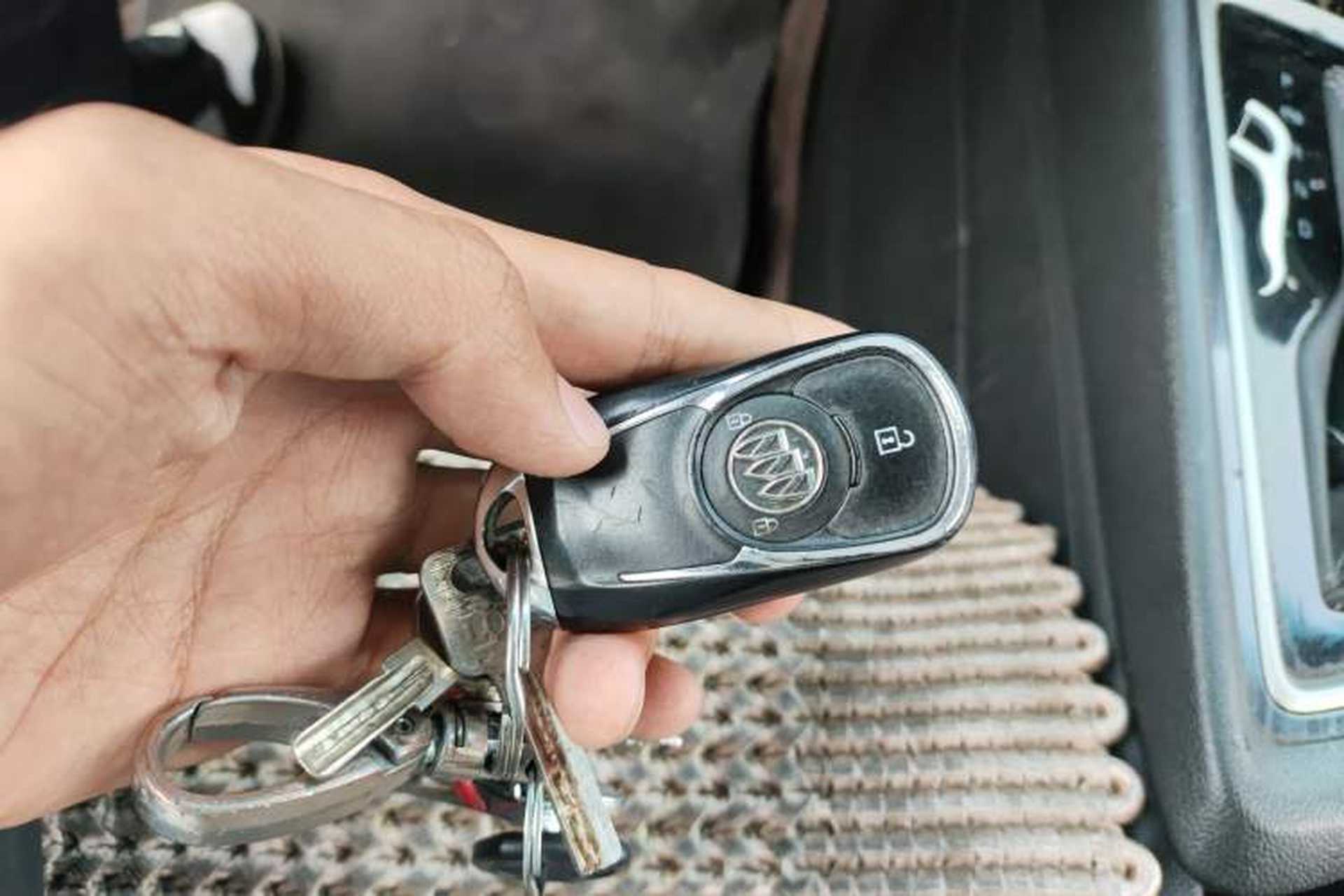 Used Buick GL6 2019 18T 6-Seater Connected Luxury Version China V Standard Interior 1