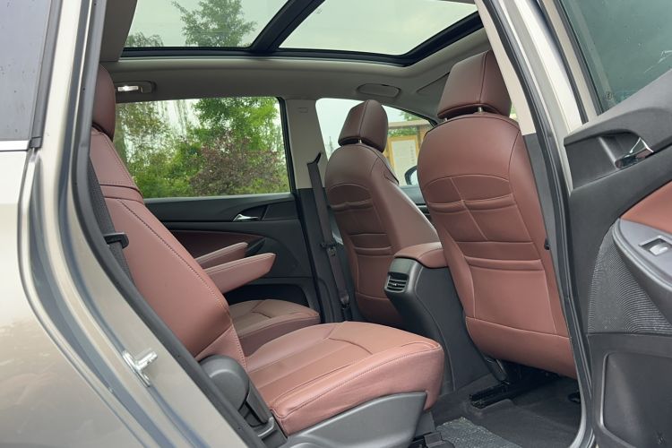 Used Buick GL6 2019 18T 6-Seater Connected Luxury Version China V Standard Interior 4