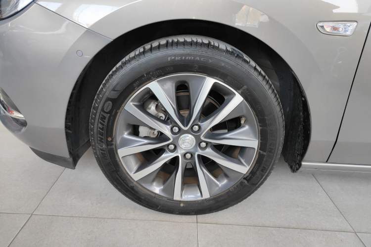 Used Buick GL6 2019 18T 6-Seater Connected Luxury Version China VI Standard Left Front Wheel Hub