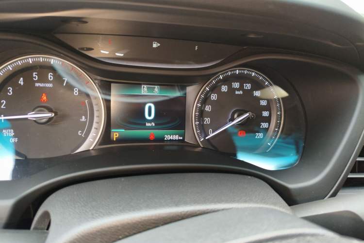 Used Buick GL6 2019 18T 6-Seater Connected Luxury Version China VI Standard Odometer Close Up