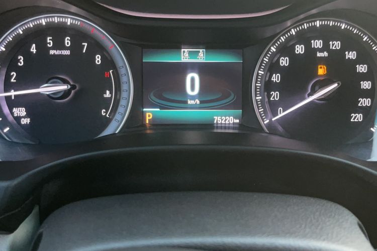 Used Buick GL6 2019 18T 6-Seater Elite Version China VI Standard Odometer Close Up