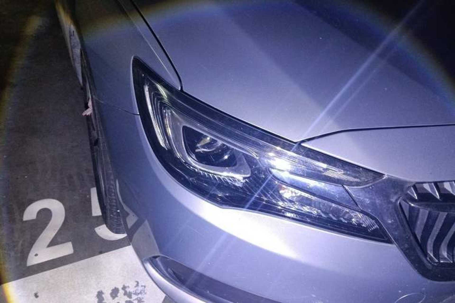 Used Buick GL6 2019 18T 6-Seater Connected Luxury Version China VI Standard Right Front Headlight