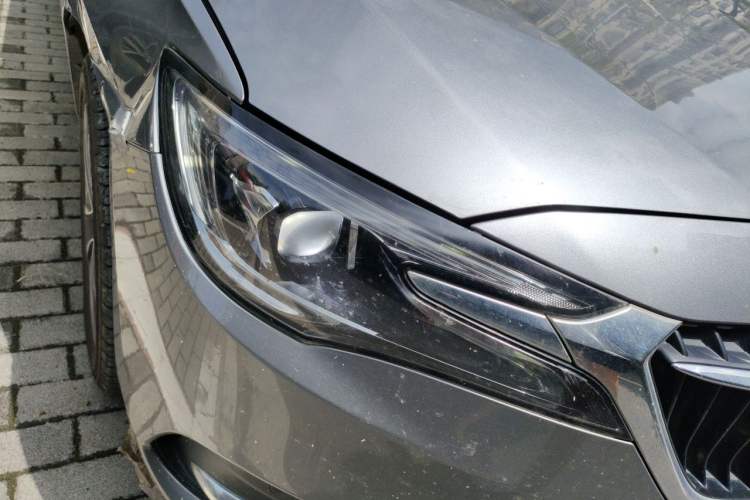 Used Buick GL6 2019 18T 6-Seater Connected Luxury Version China VI Standard Right Front Headlight