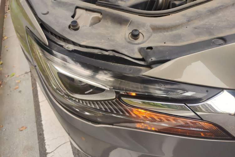 Used Buick GL6 2019 18T 6-Seater Connected Luxury Version China V Standard Right Front Headlight