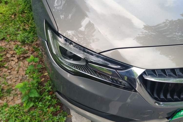 Used Buick GL6 2019 18T 5-Seater Connected Luxury Version China V Standard Right Front Headlight
