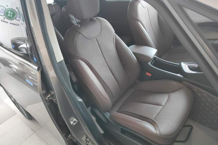 Used Buick GL6 2019 18T 6-Seater Connected Luxury Version China VI Standard Right Front Seat