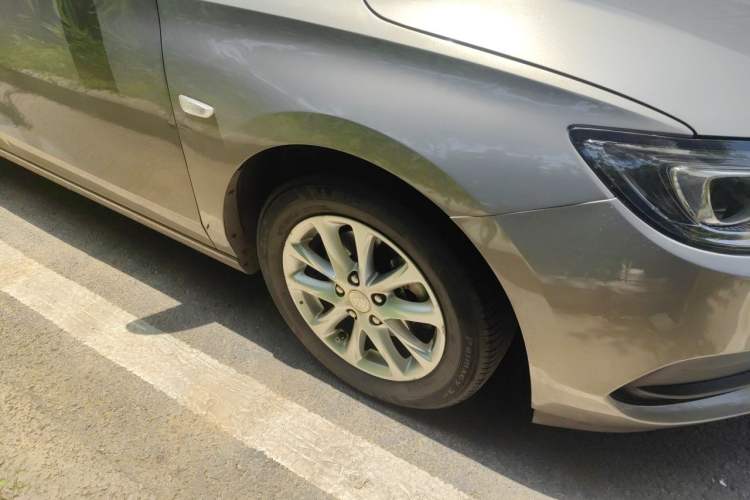 Used Buick GL6 2019 18T 6-Seater Elite Version China VI Standard Right Front Wheel Hub
