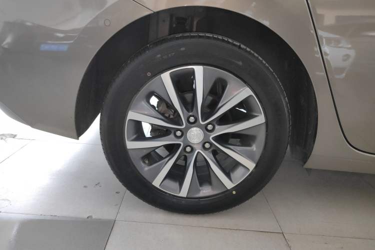 Used Buick GL6 2019 18T 6-Seater Connected Luxury Version China VI Standard Right Rear Wheel Hub