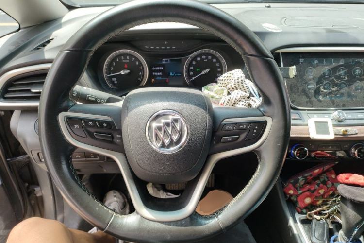 Used Buick GL6 2019 18T 6-Seater Connected Luxury Version China VI Standard Steering Wheel