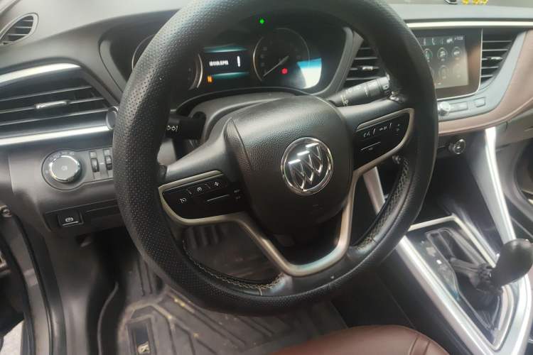 Used Buick GL6 2019 18T 6-Seater Connected Luxury Version China V Standard Steering Wheel